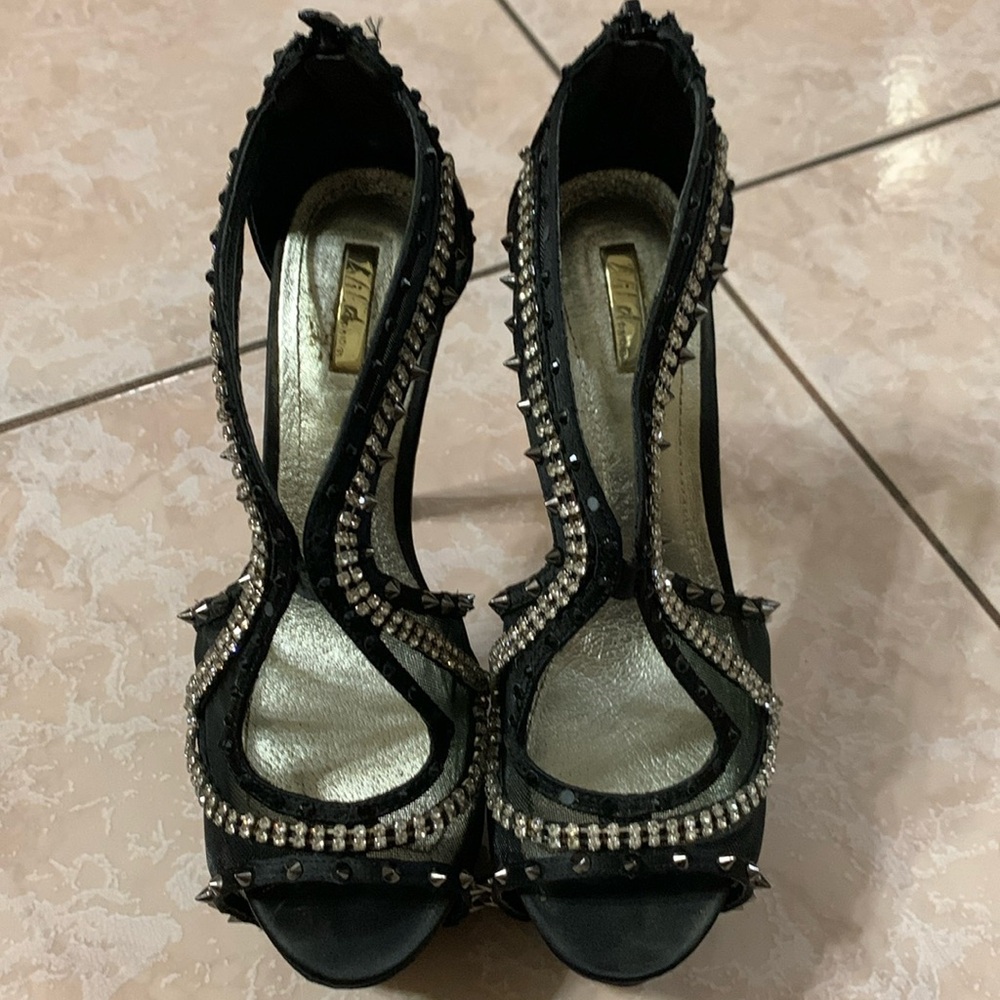 BEAUTIFUL SPIKES/RIME-STONE Wild Pair Heels